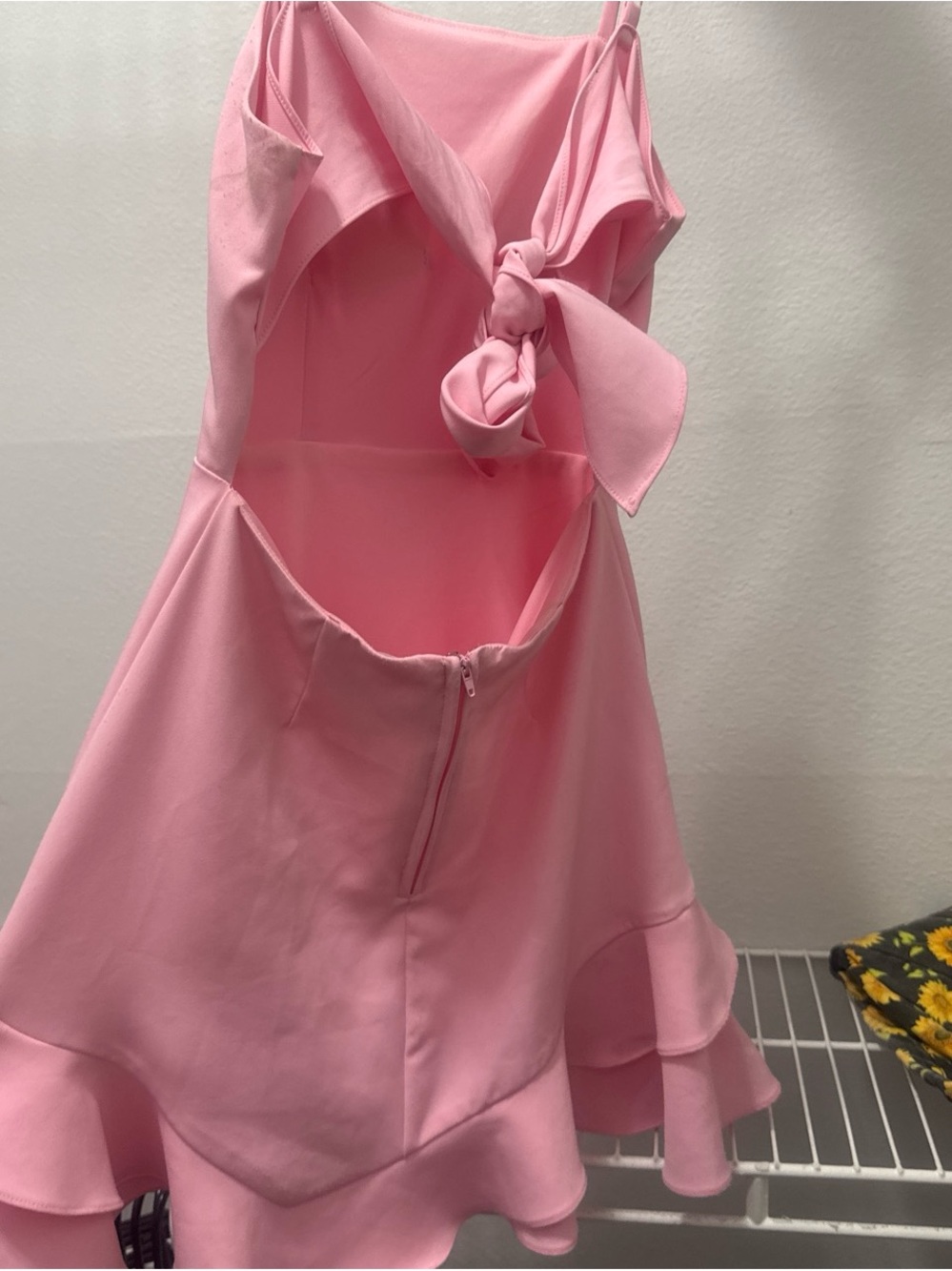 Women's Pink Backless Tie-Back Ruffle Dress